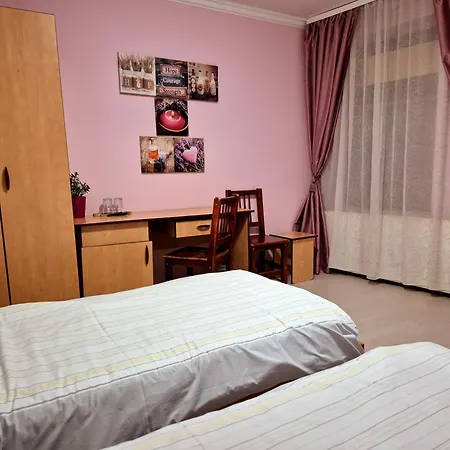 בית הארחה Old בראשוב